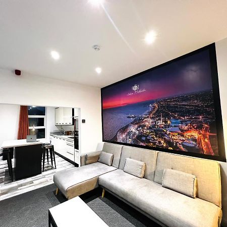 The Pier Suite Serviced Apartment Blackpool Kültér fotó